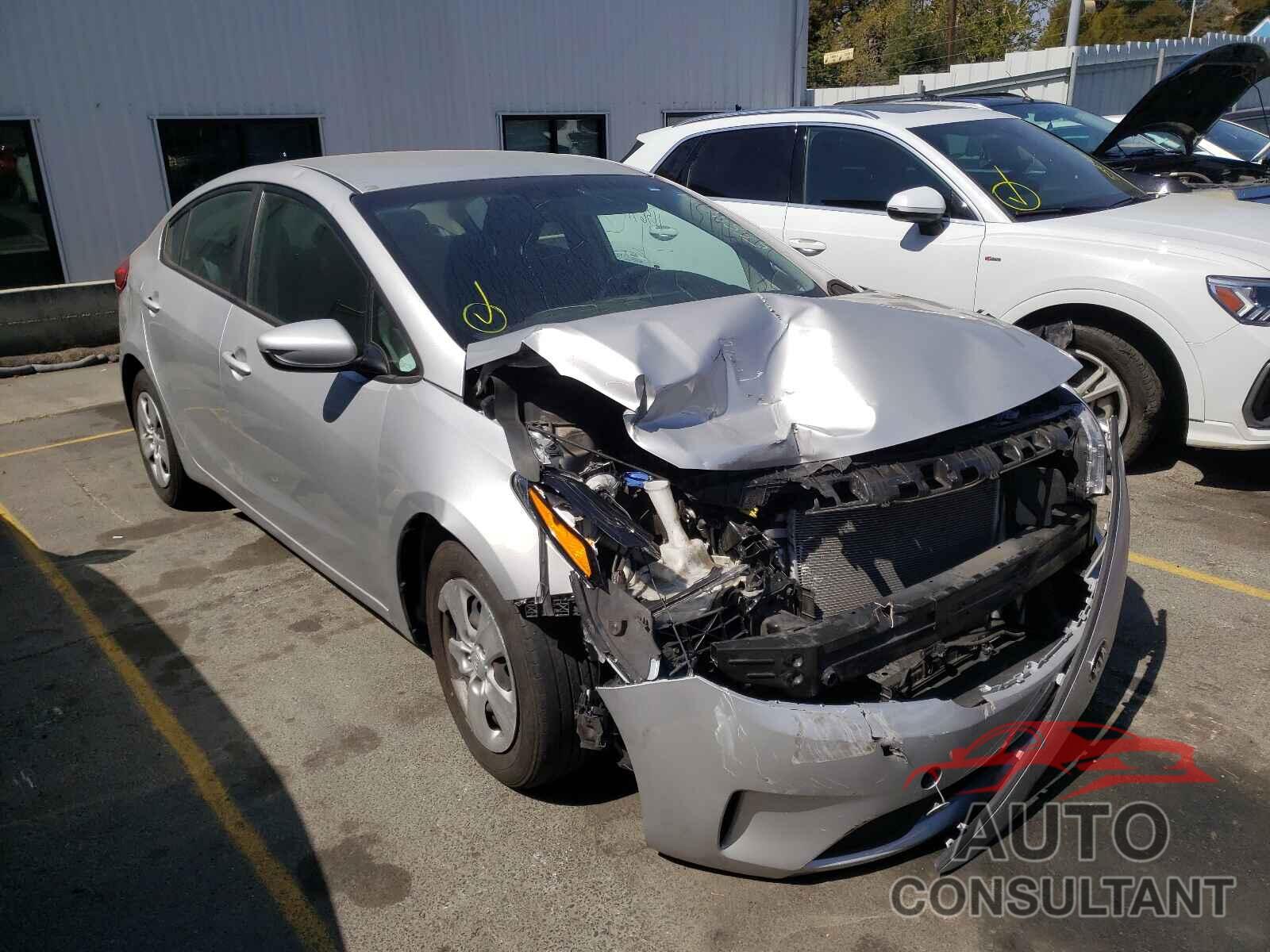KIA FORTE 2018 - 3KPFK4A74JE168837