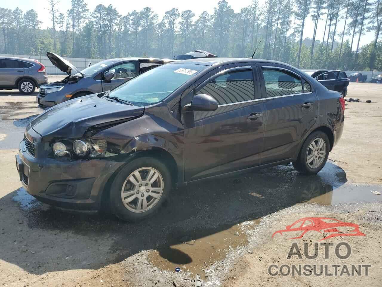 CHEVROLET SONIC 2014 - 1G1JC5SH2E4231339