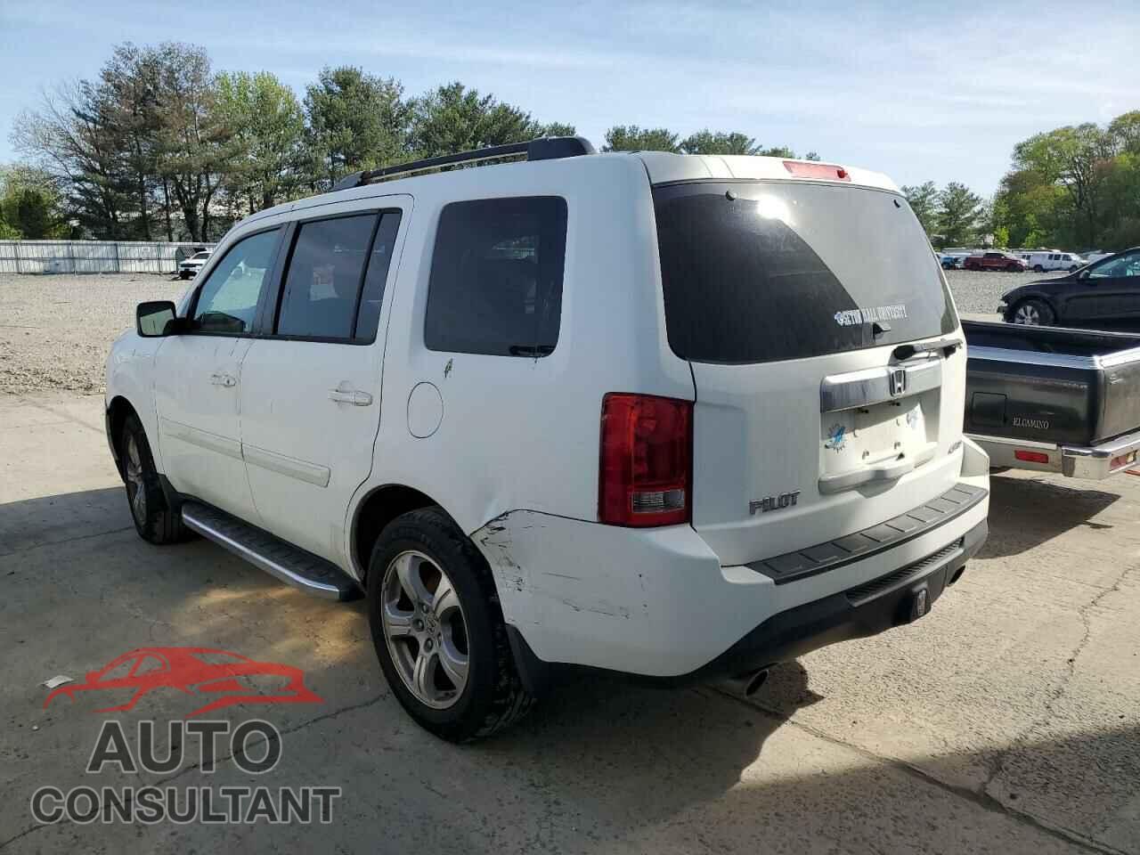 HONDA PILOT 2015 - 5FNYF4H64FB005682