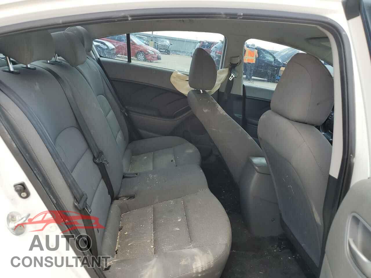 KIA FORTE 2017 - 3KPFK4A77HE081024