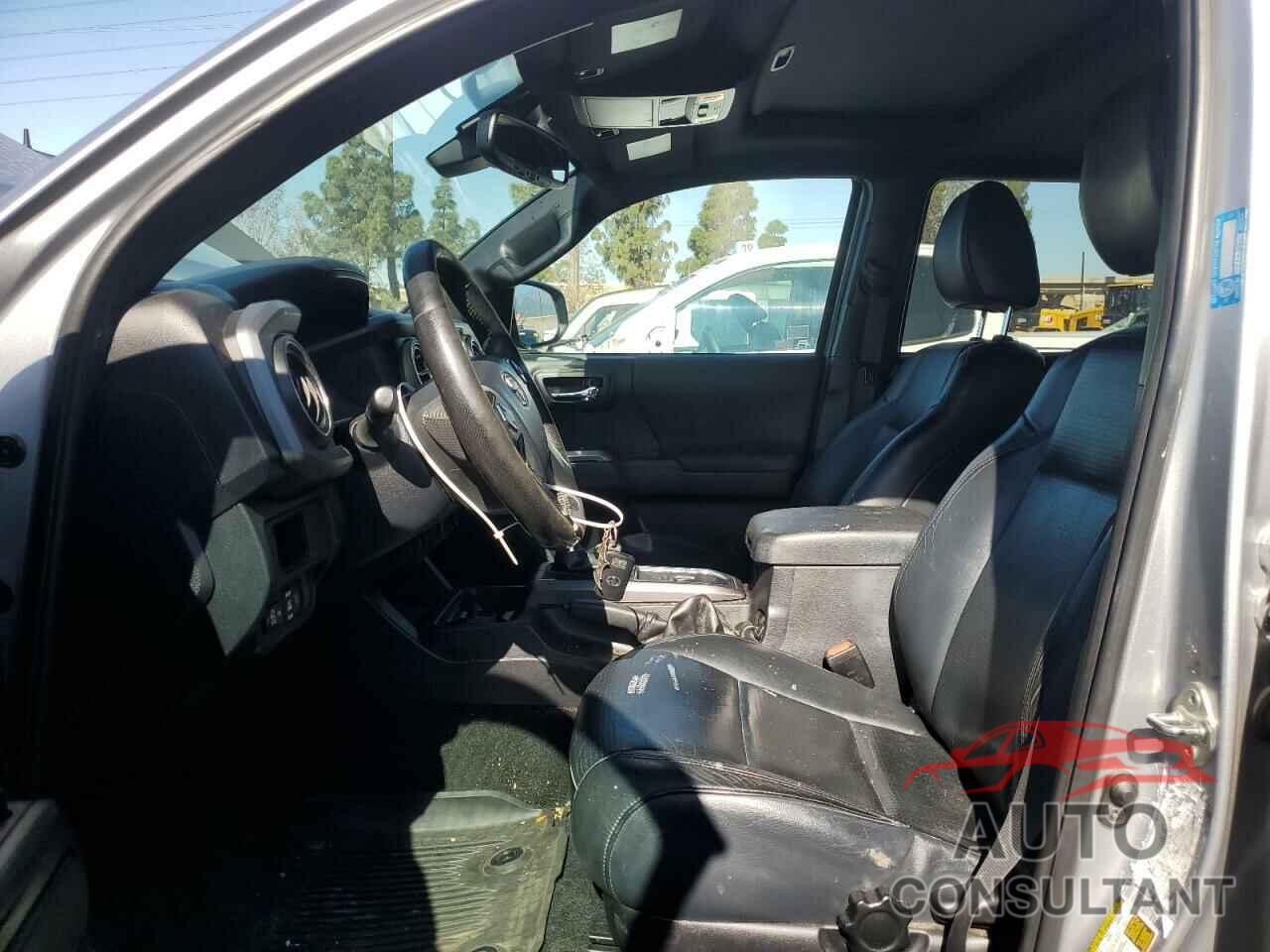 TOYOTA TACOMA 2019 - 3TMAZ5CN9KM082809