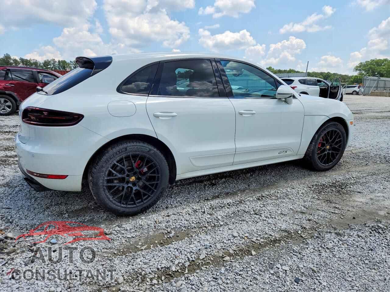 PORSCHE MACAN 2018 - WP1AG2A5XJLB65008