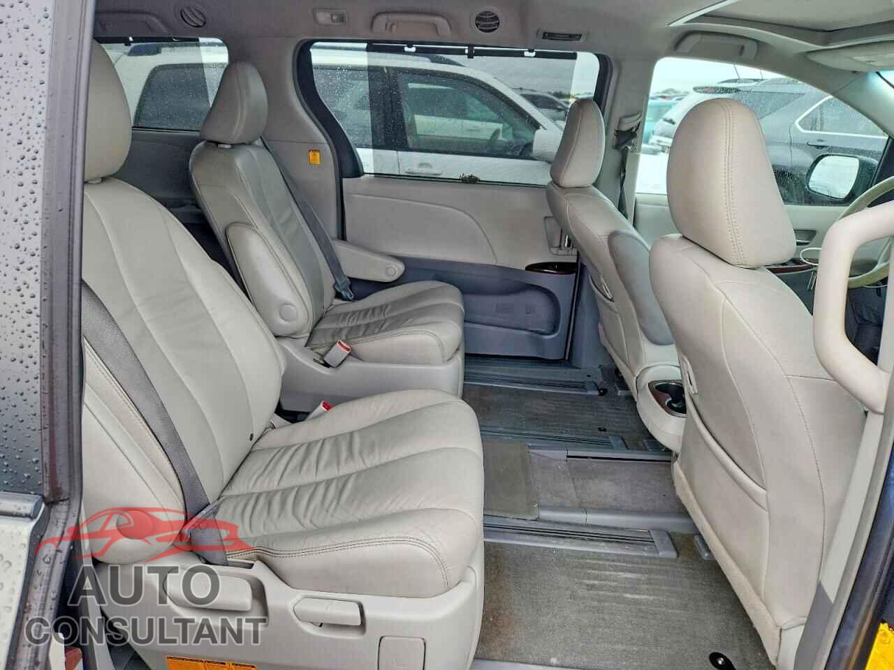 TOYOTA SIENNA 2012 - 5TDDK3DC2CS044357