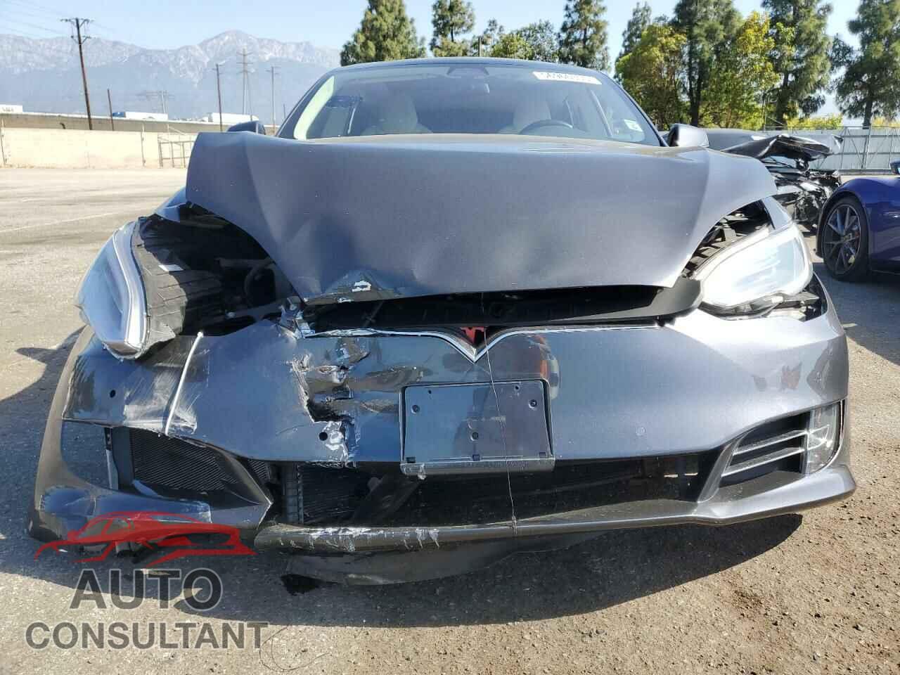 TESLA MODEL S 2018 - 5YJSA1E21JF234804