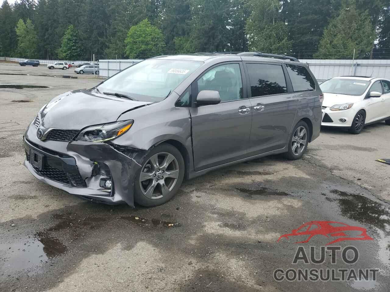 TOYOTA SIENNA 2018 - 5TDXZ3DC1JS942731