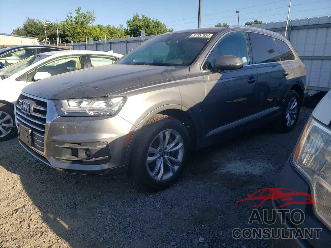 AUDI Q7 2018 - WA1LHAF73JD017427