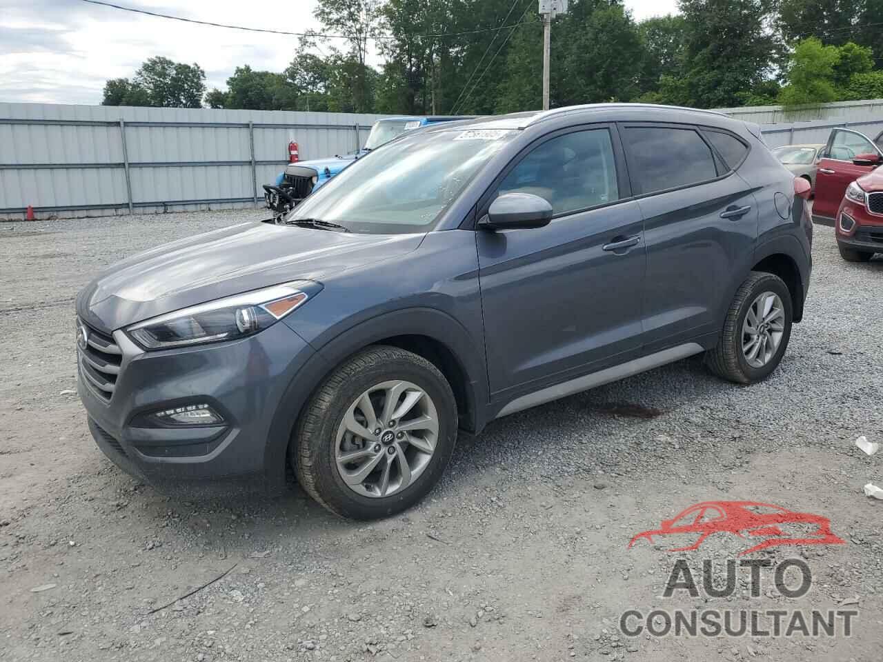 HYUNDAI TUCSON 2018 - KM8J33A40JU811351