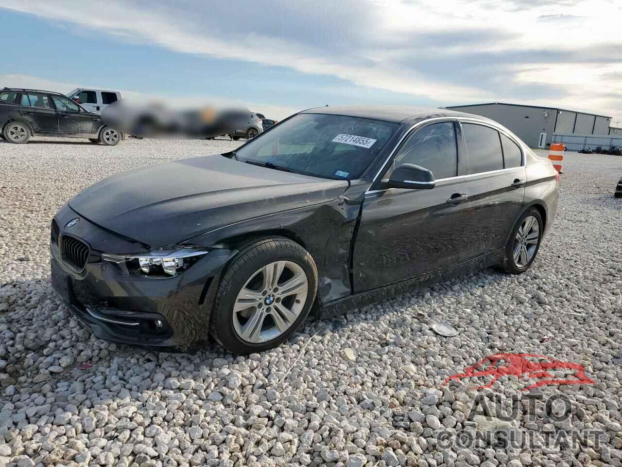 BMW 3 SERIES 2017 - WBA8B9G54HNU49549