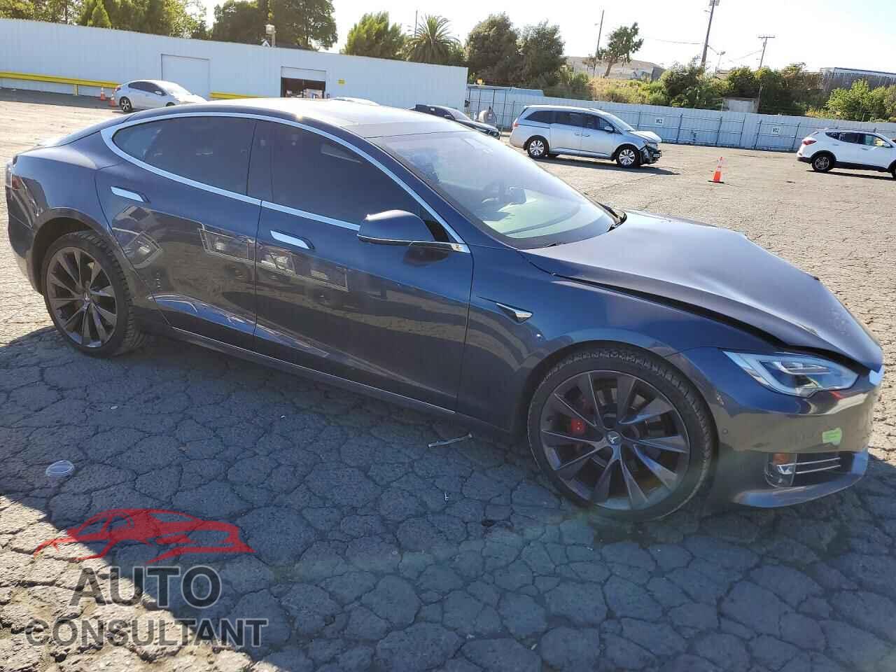 TESLA MODEL S 2018 - 5YJSA1E45JF276880