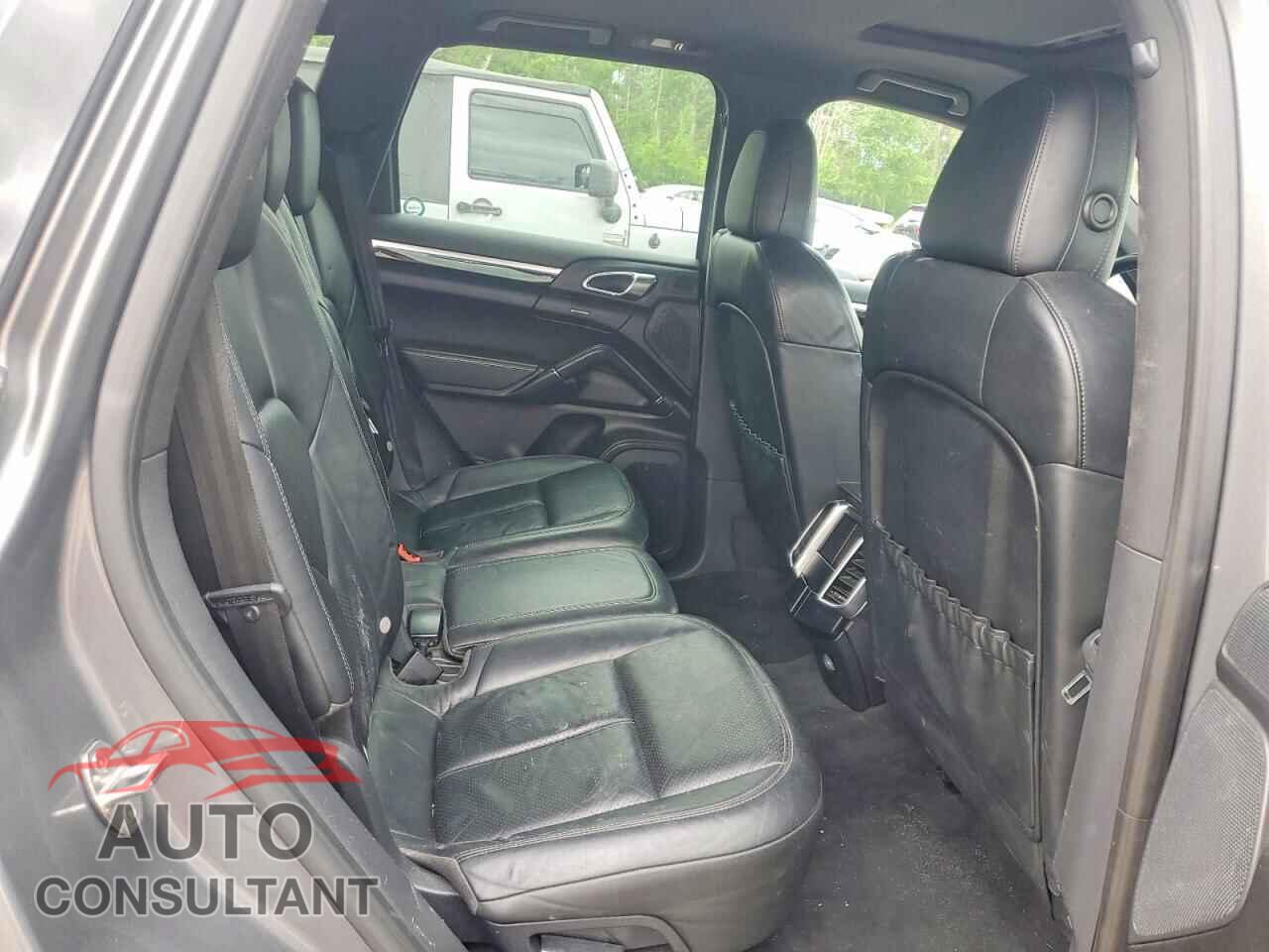 PORSCHE CAYENNE 2013 - WP1AA2A25DLA08448