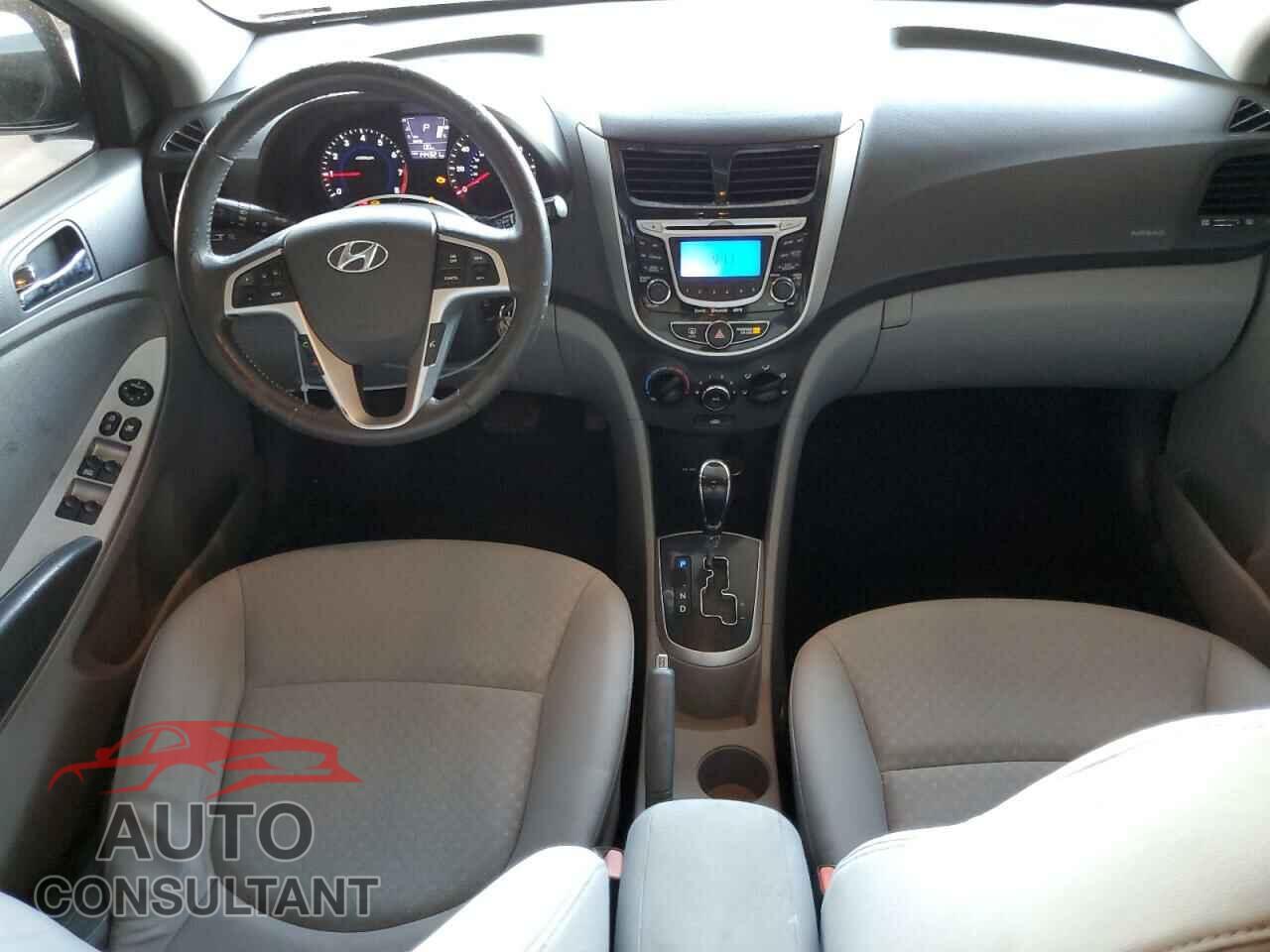 HYUNDAI ACCENT 2012 - KMHCU5AE3CU005677