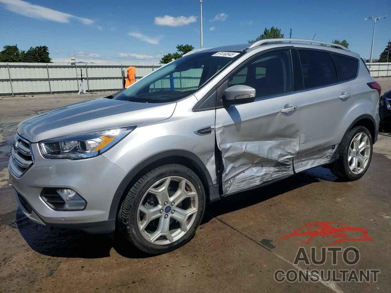 FORD ESCAPE 2019 - 1FMCU9J90KUB85595