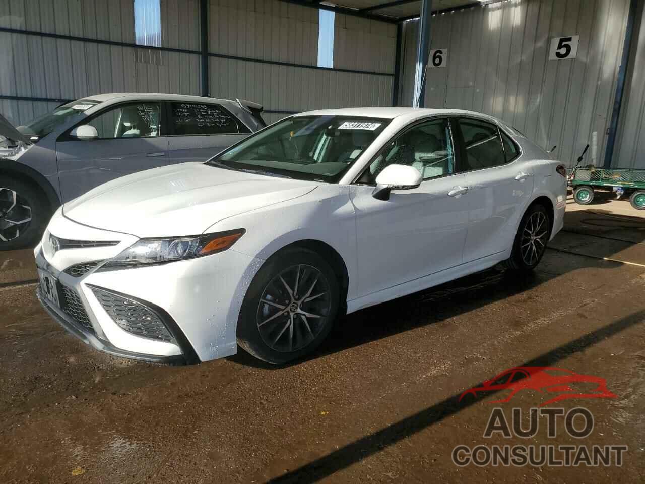 TOYOTA CAMRY 2022 - 4T1G11AK4NU692163