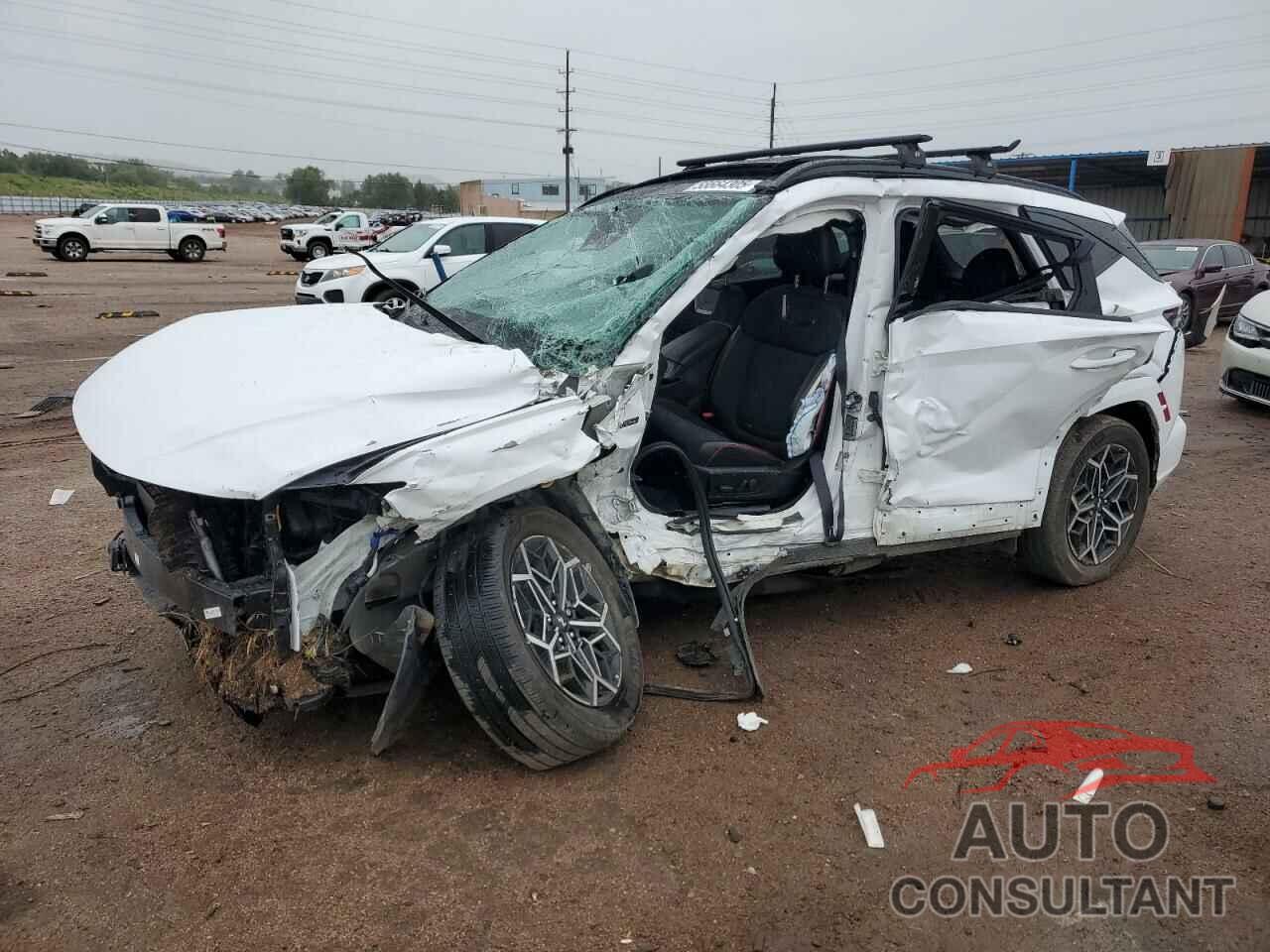 HYUNDAI TUCSON 2023 - KM8JFCAE1PU174141
