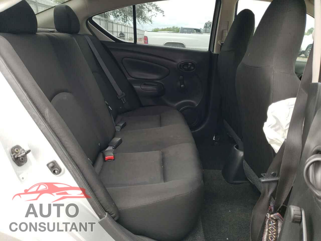 NISSAN VERSA 2017 - 3N1CN7AP3HL852251