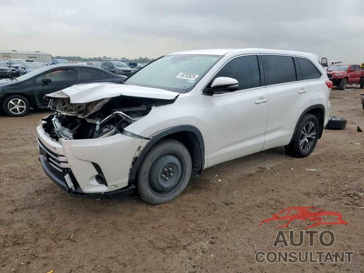 TOYOTA HIGHLANDER 2018 - 5TDZARFH9JS033583