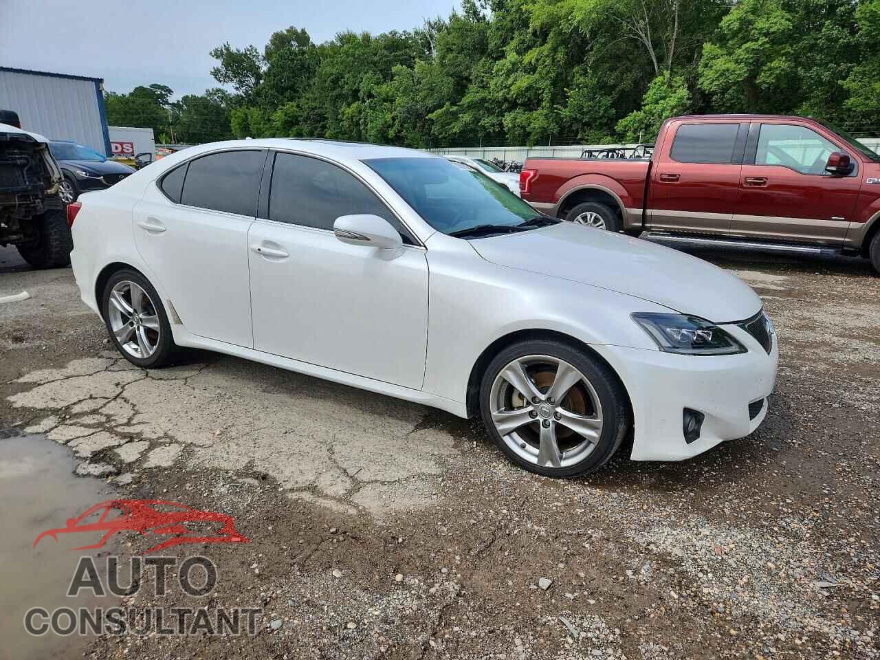 LEXUS IS 2012 - JTHBF5C24C5172748