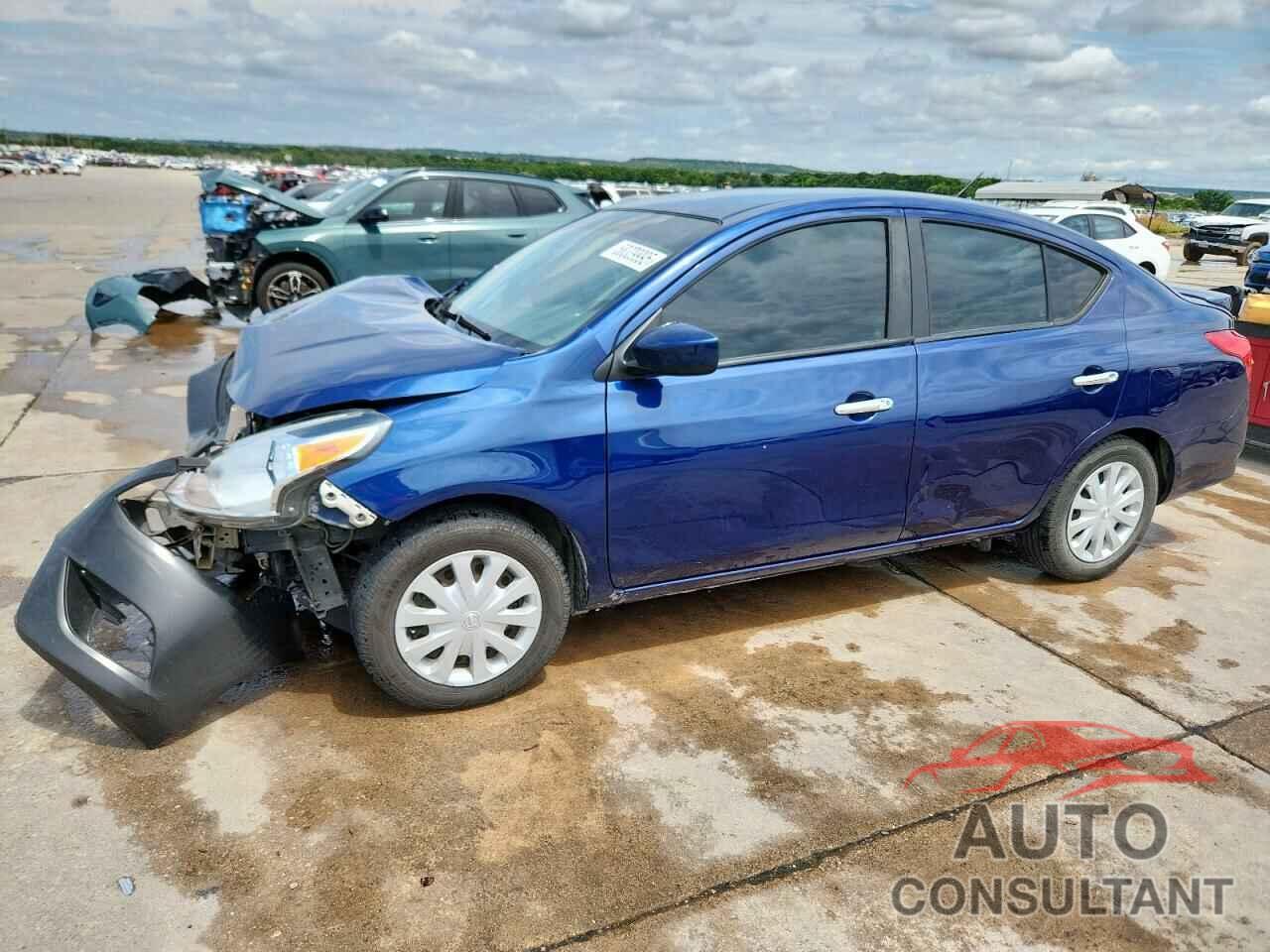 NISSAN VERSA 2019 - 3N1CN7APXKL812952