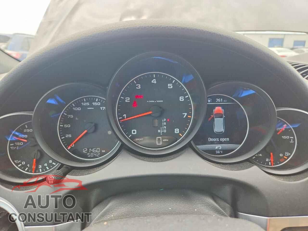 PORSCHE CAYENNE 2016 - WP1AA2A29GKA13484
