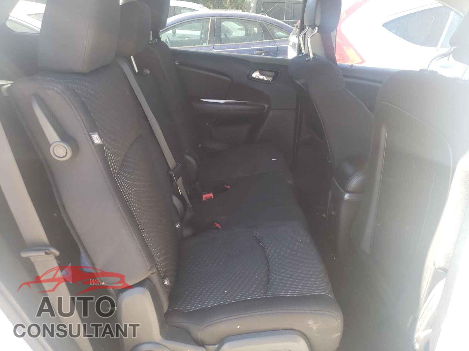 DODGE JOURNEY 2017 - 3C4PDCBG0HT590987