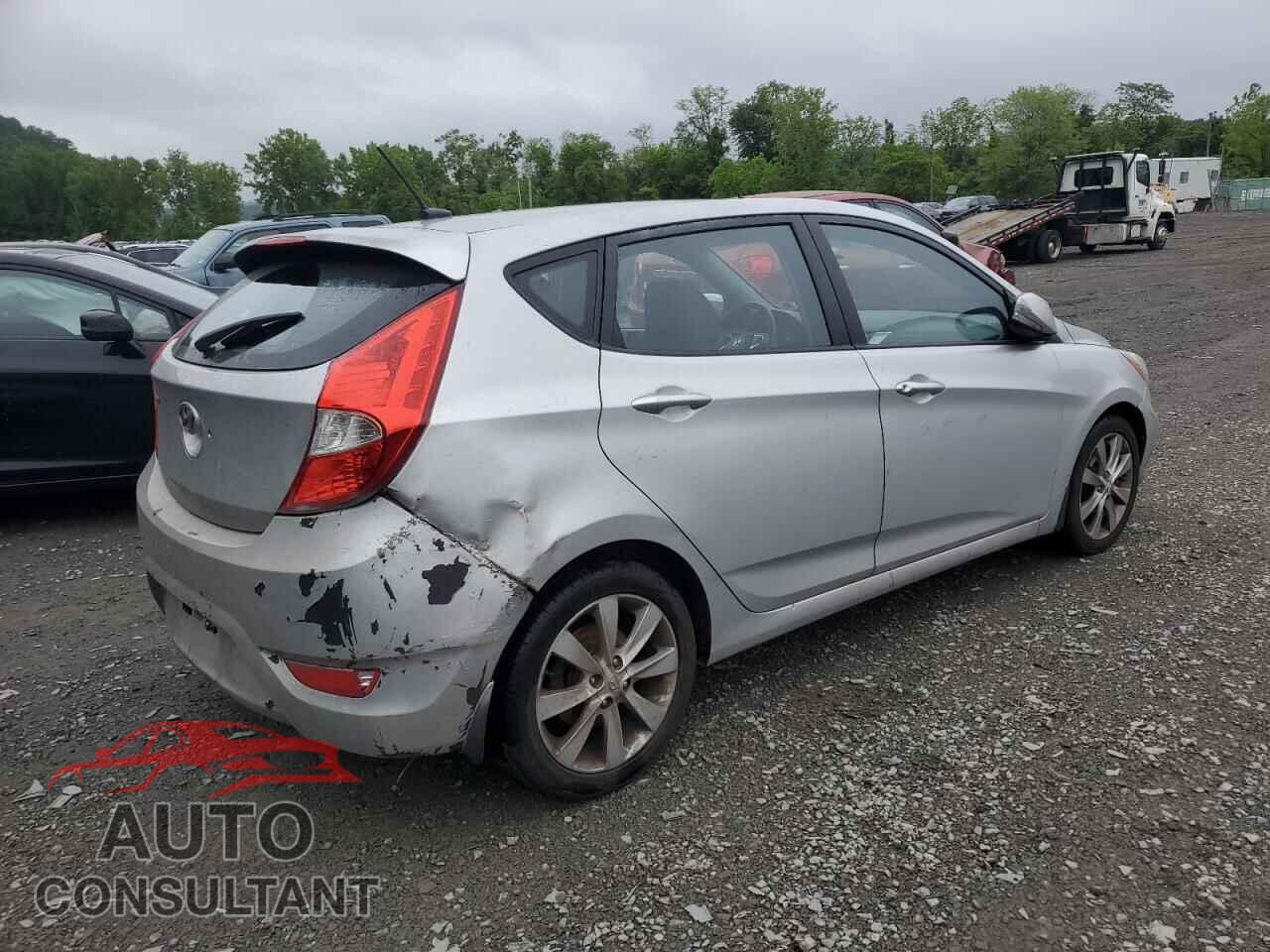 HYUNDAI ACCENT 2013 - KMHCU5AE3DU102900