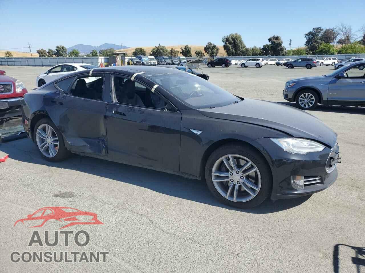 TESLA MODEL S 2016 - 5YJSA1E2XGF129106