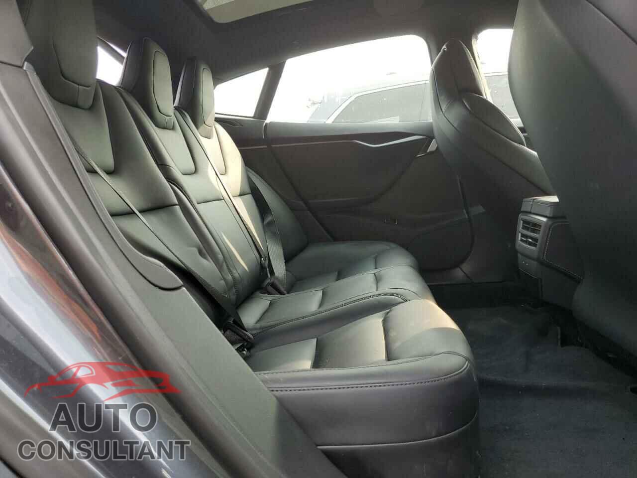 TESLA MODEL S 2018 - 5YJSA1E20JF283959