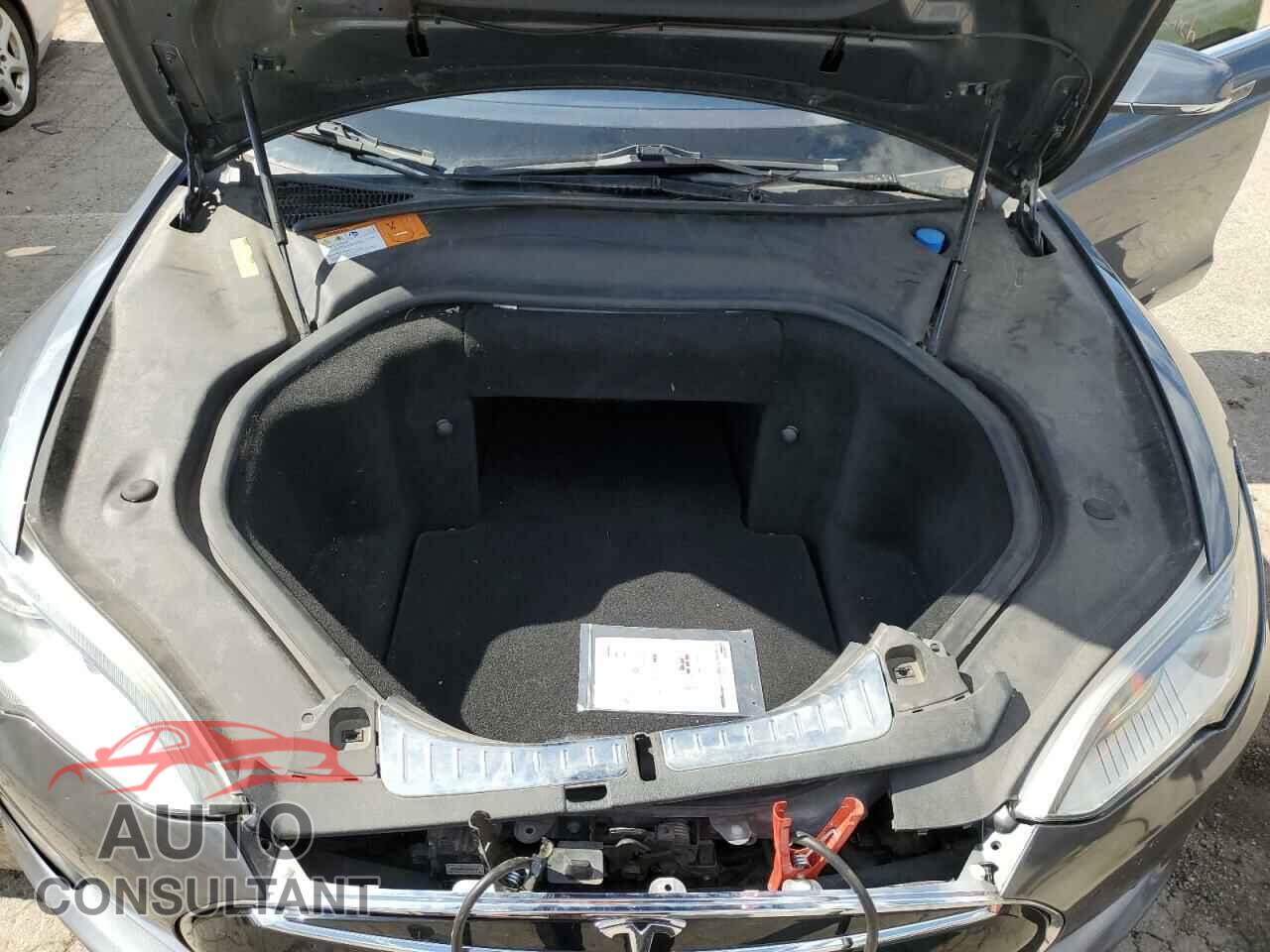 TESLA MODEL S 2013 - 5YJSA1CN9DFP14820