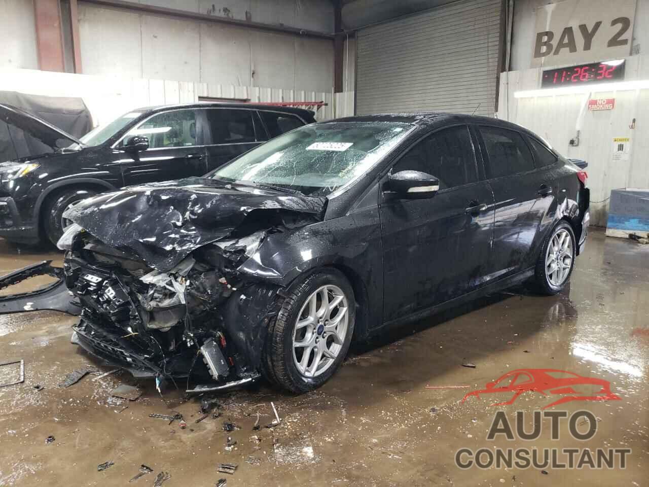 FORD FOCUS 2015 - 1FADP3F26FL305104