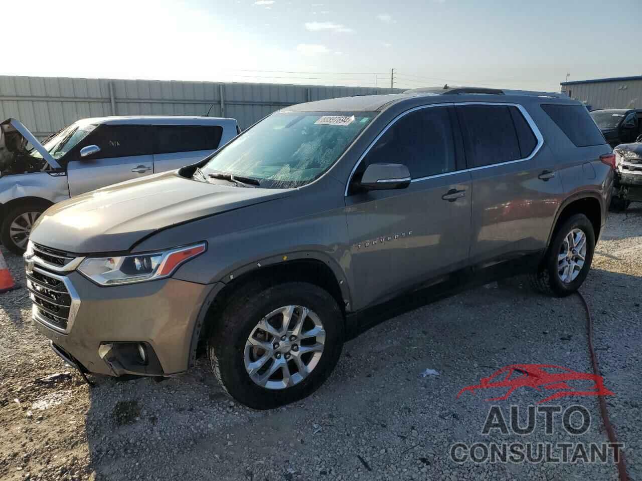 CHEVROLET TRAVERSE 2018 - 1GNERGKW5JJ267997