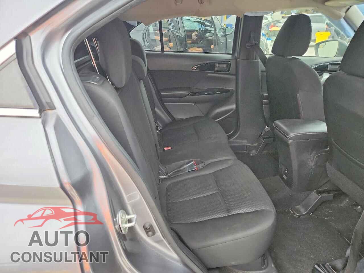 MITSUBISHI ECLIPSE 2019 - JA4AT4AA7KZ021219