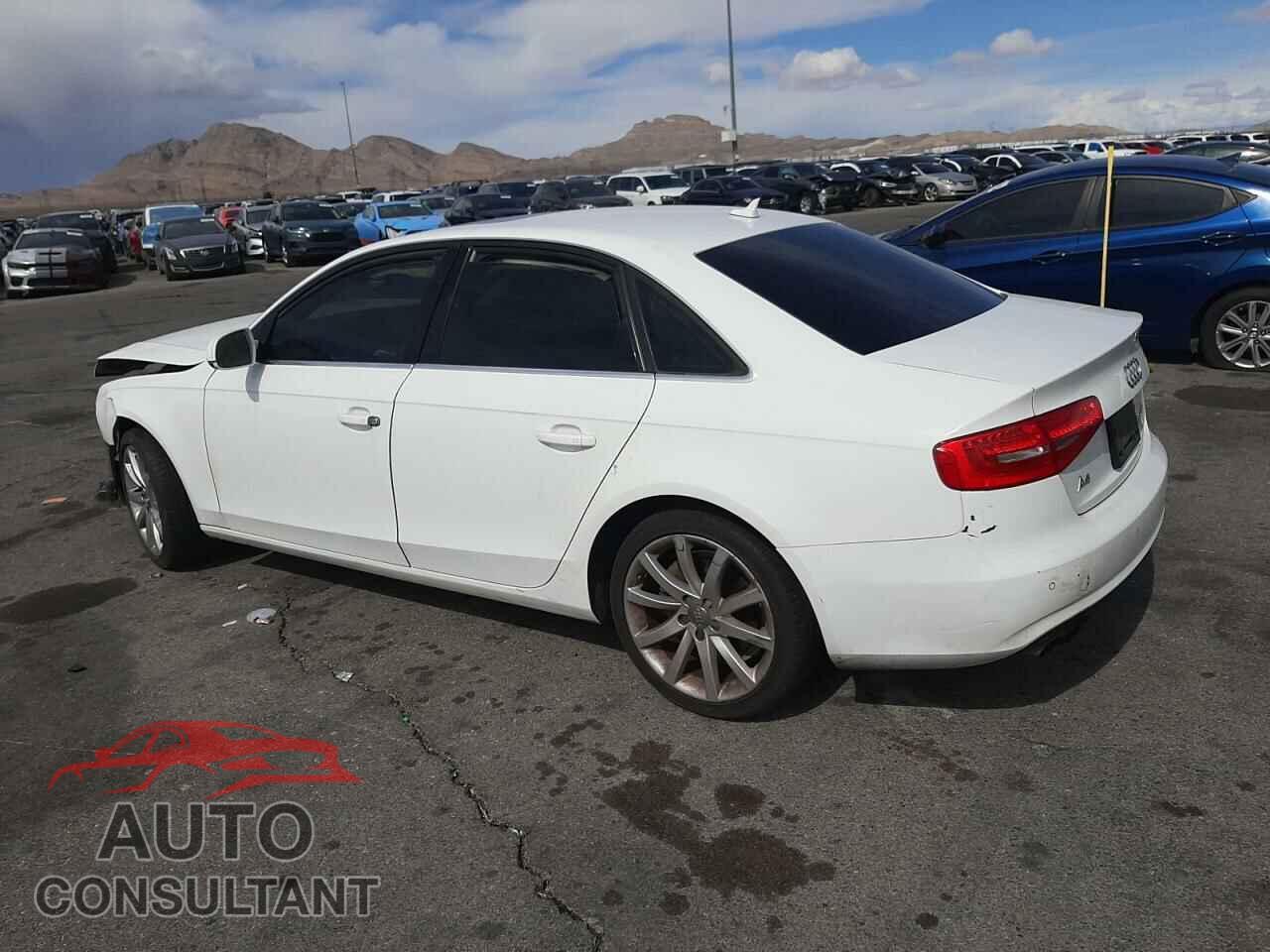 AUDI A4 2013 - WAUEFAFL4DN033083