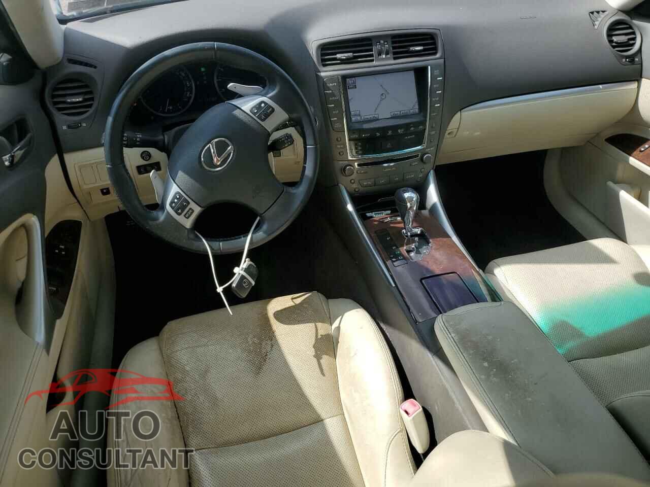 LEXUS IS 2012 - JTHCF5C20C5056371