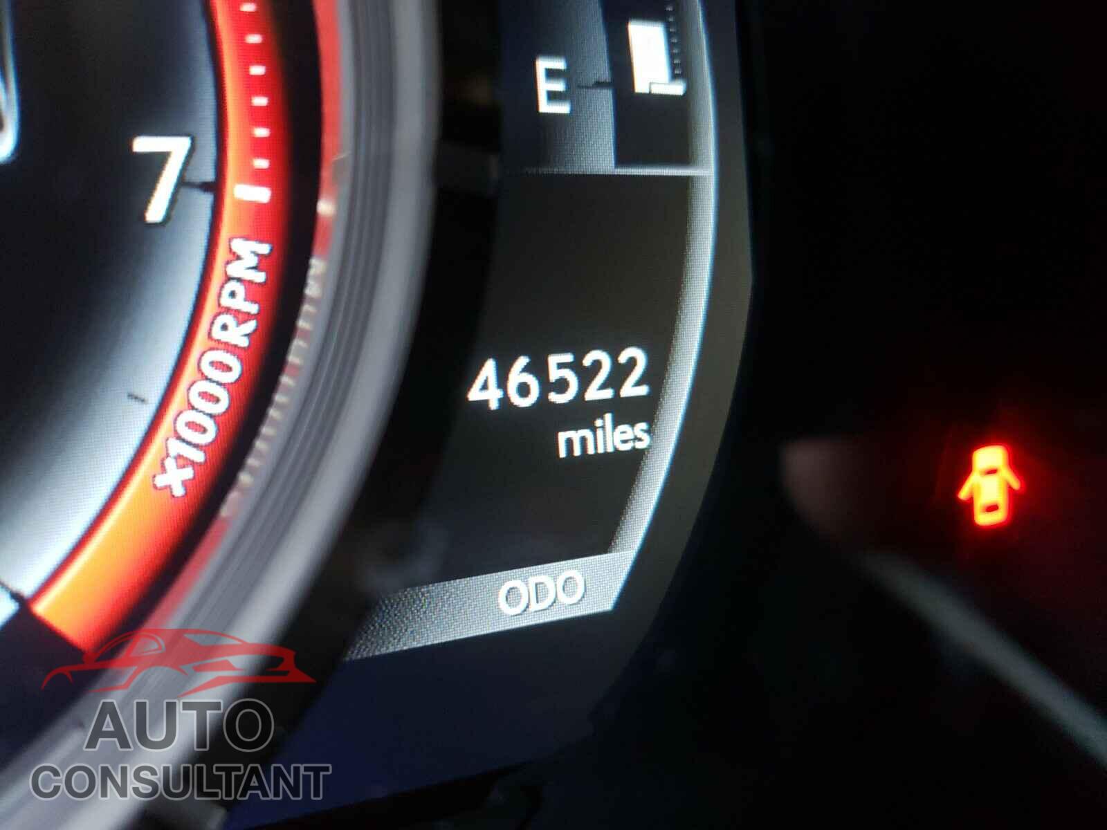 LEXUS IS 2017 - JTHCM1D28H5021548