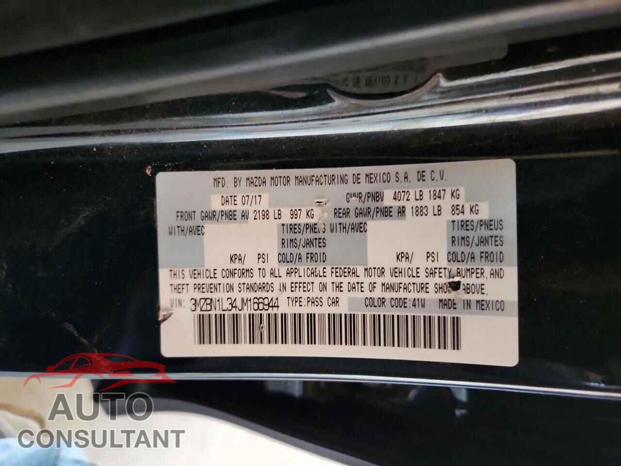 MAZDA 3 2018 - 3MZBN1L34JM166944