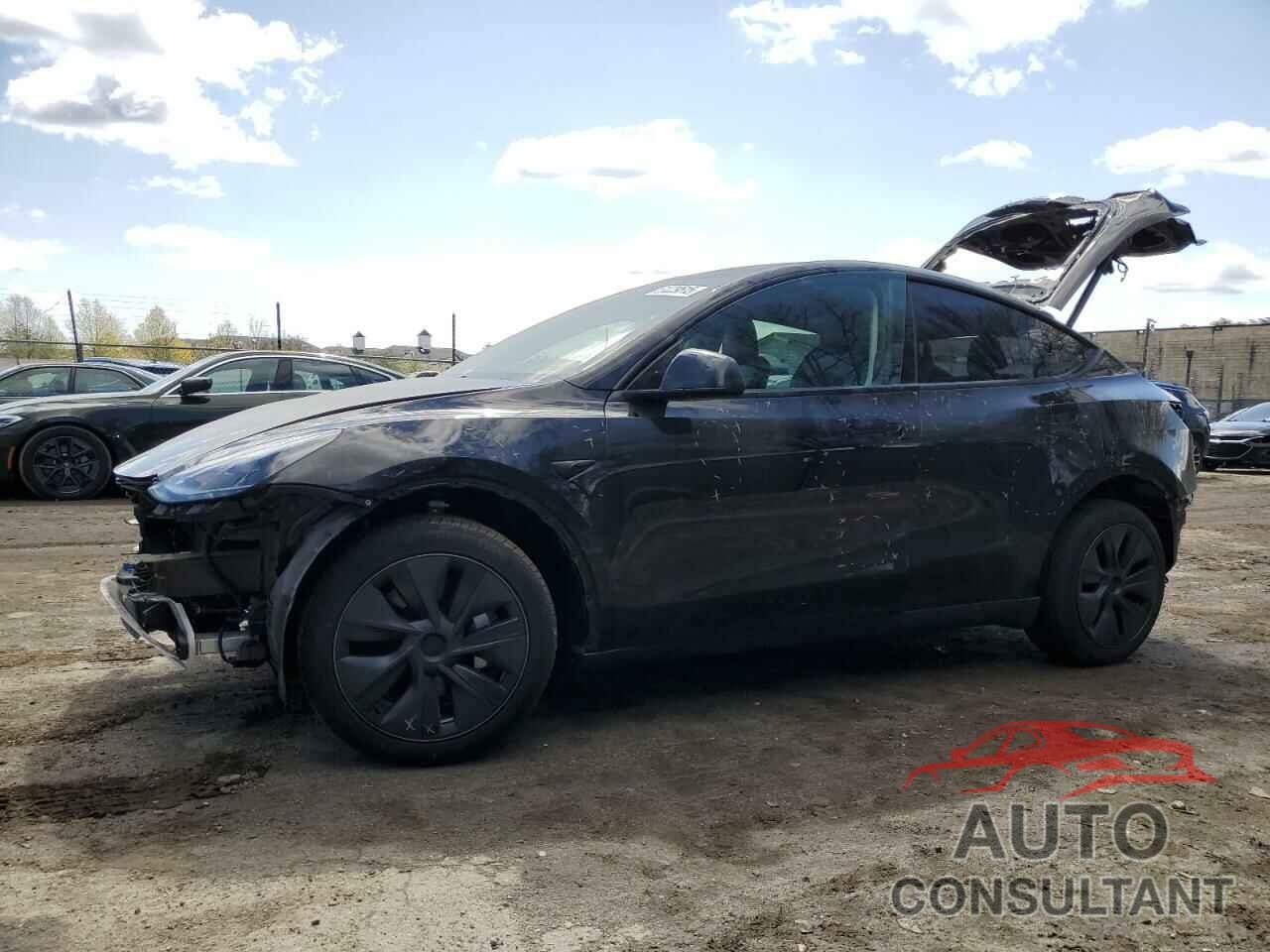 TESLA MODEL Y 2024 - 7SAYGDEE0RF202381