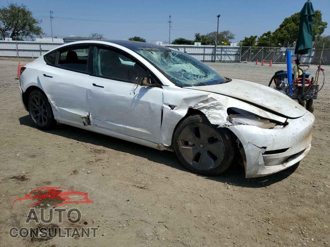 TESLA MODEL 3 2023 - 5YJ3E1EA3PF711533