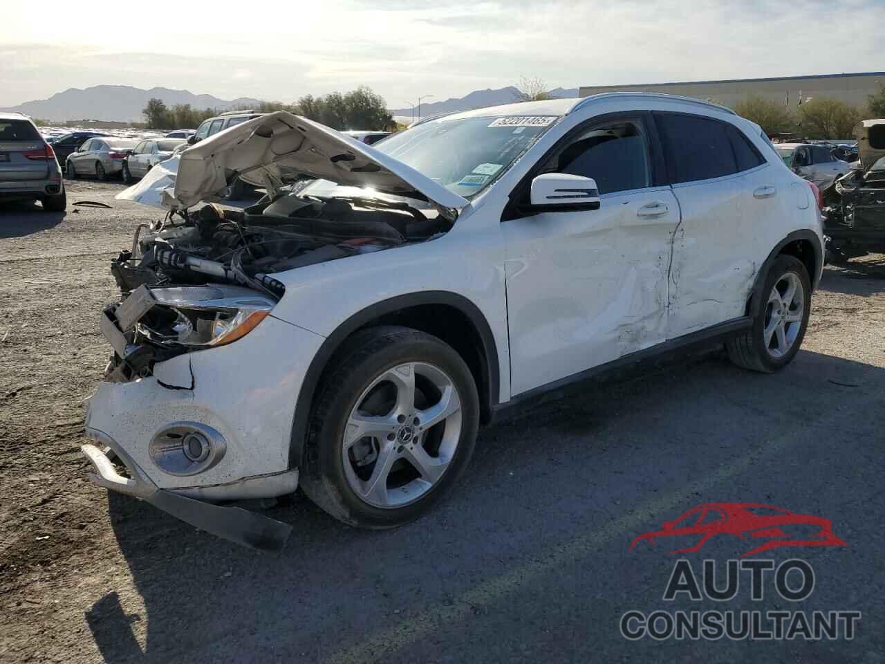 MERCEDES-BENZ GLA-CLASS 2019 - WDCTG4EB2KU014188