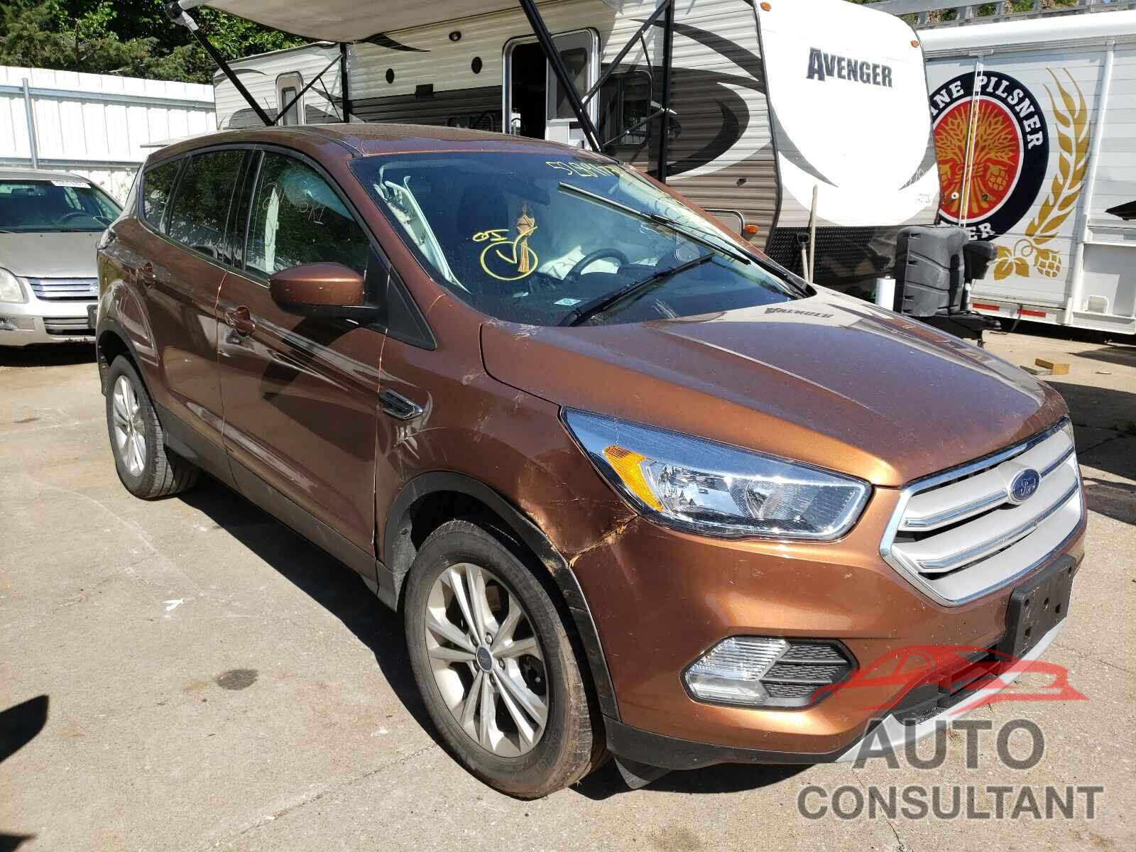 FORD ESCAPE 2017 - 1FMCU9GD0HUC94403