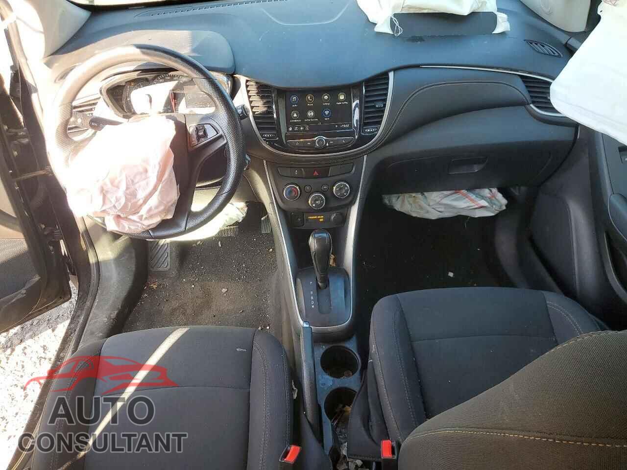 CHEVROLET TRAX 2019 - 3GNCJNSB3KL232935