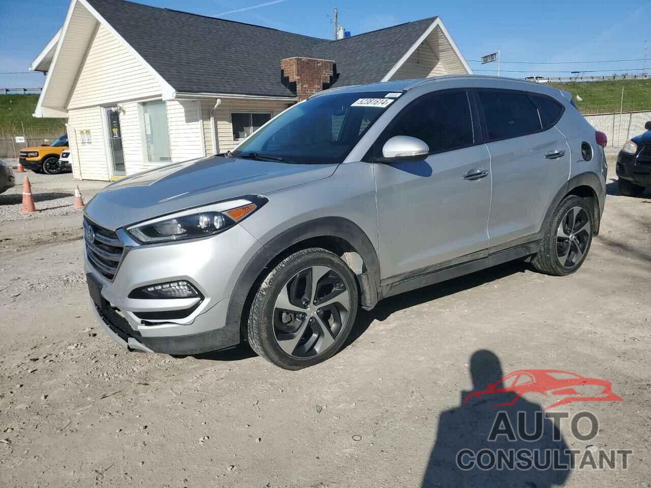 HYUNDAI TUCSON 2017 - KM8J3CA25HU311128