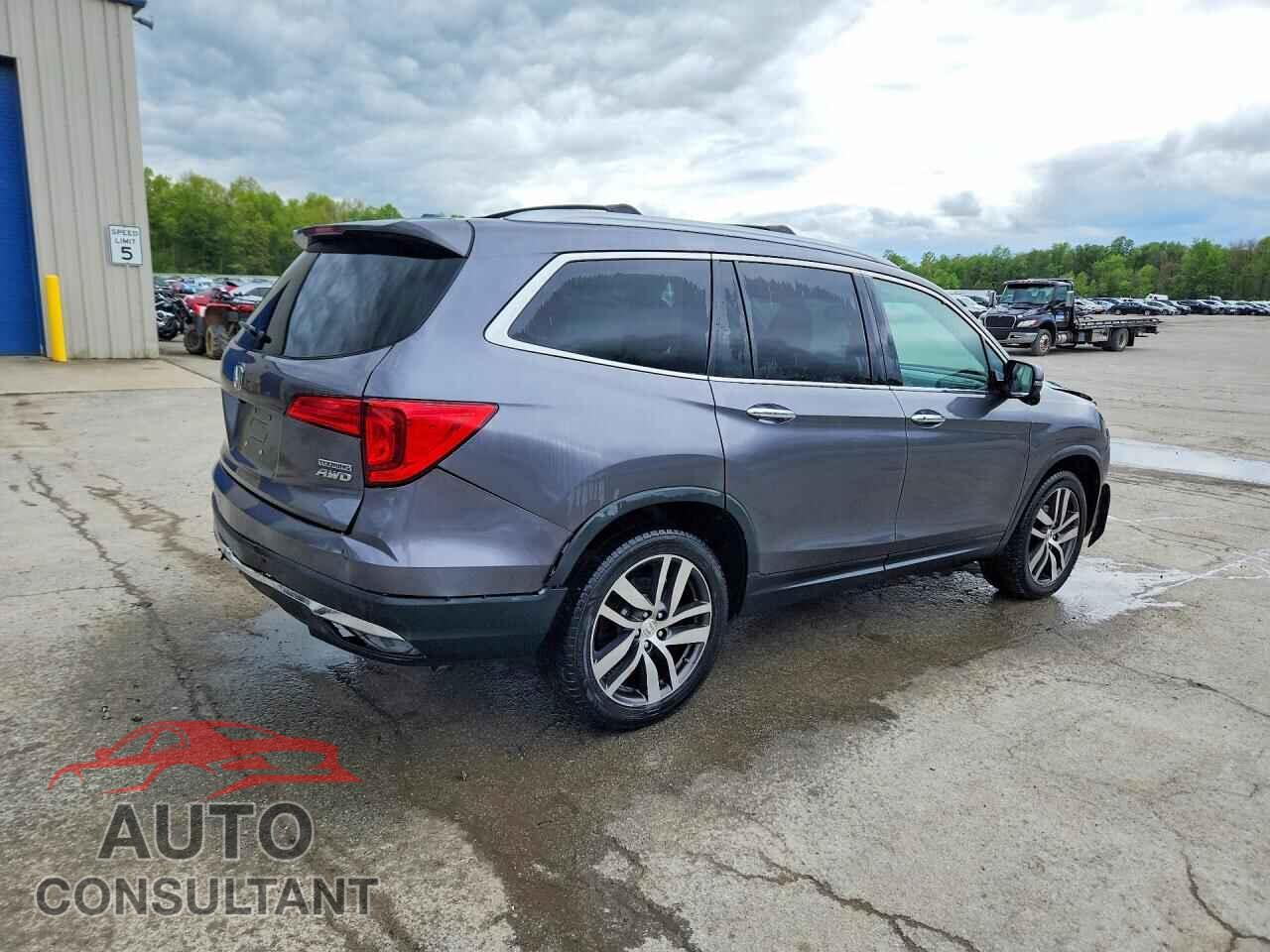 HONDA PILOT 2017 - 5FNYF6H92HB076887