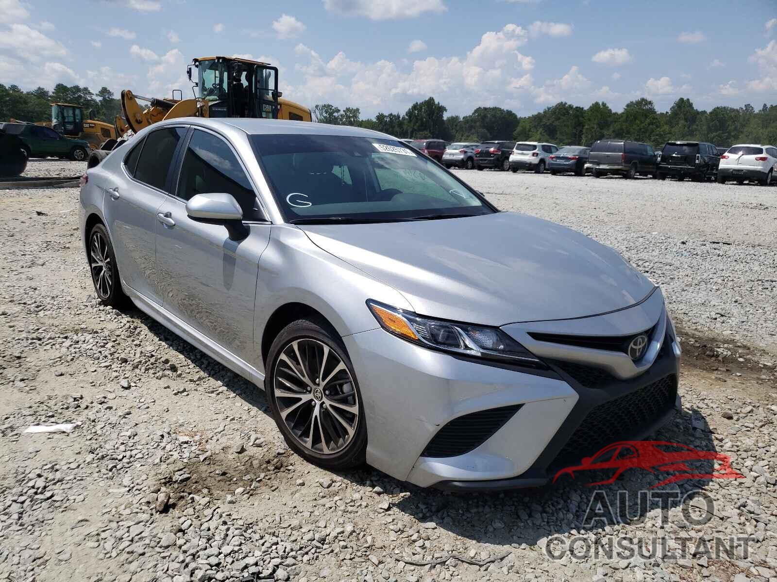 TOYOTA CAMRY 2020 - 4T1G11AK7LU951841
