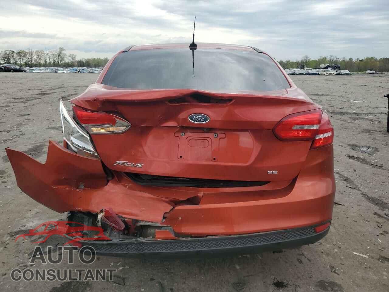 FORD FOCUS 2018 - 1FADP3F26JL308996