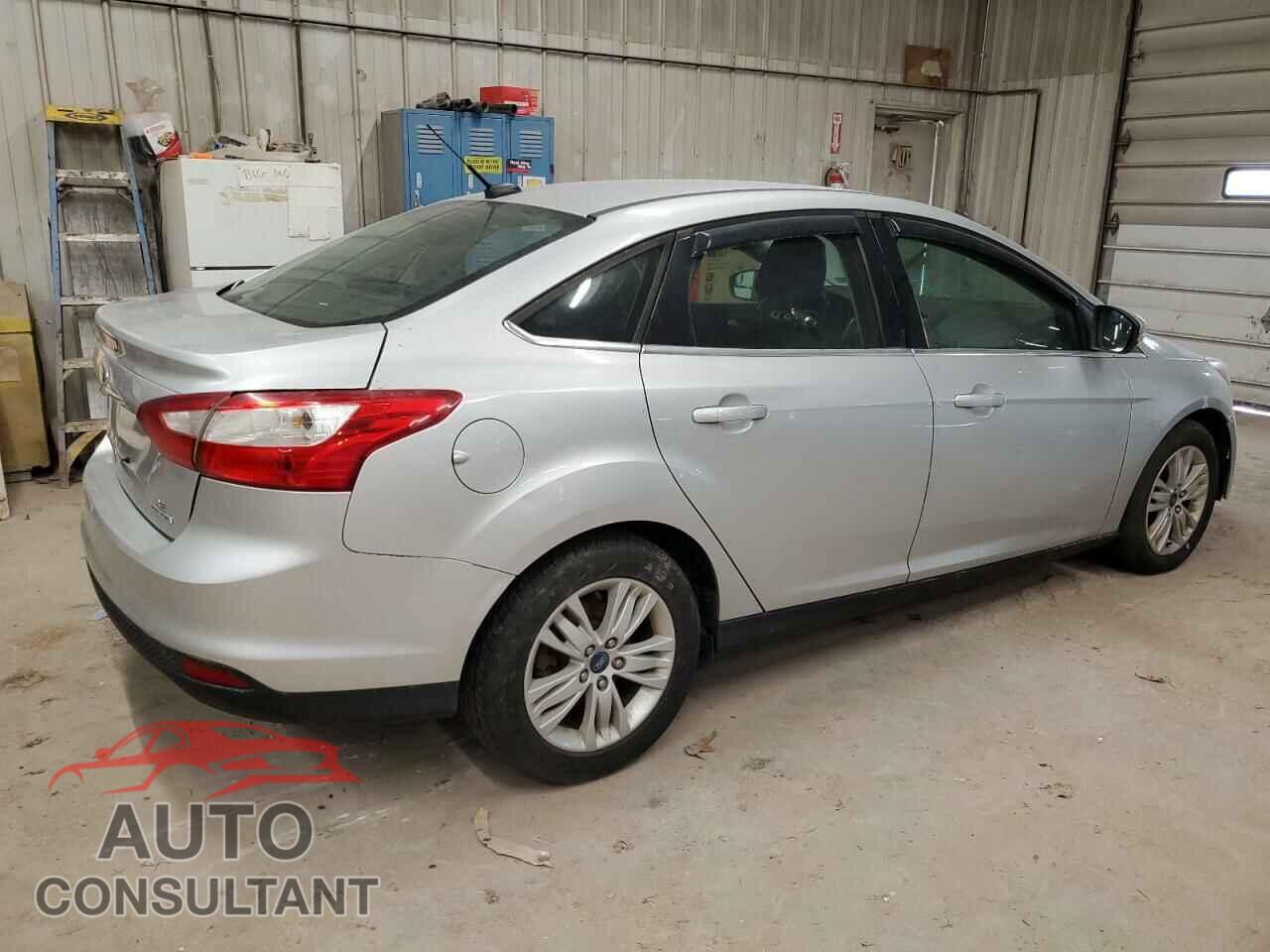 FORD FOCUS 2012 - 1FAHP3H22CL331905