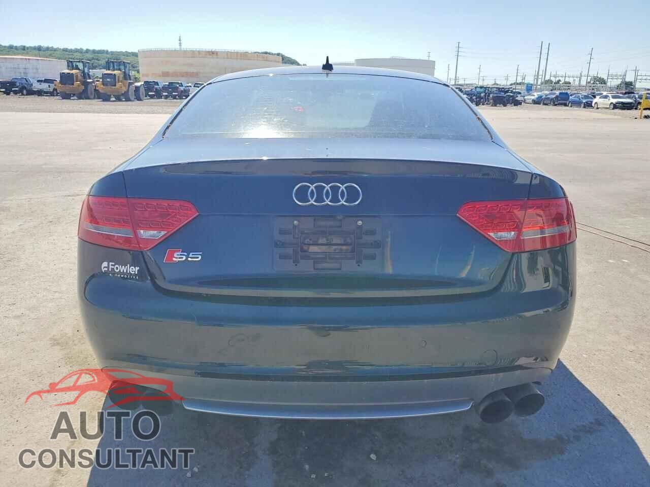 AUDI S5/RS5 2011 - WAU3VAFR0BA077391