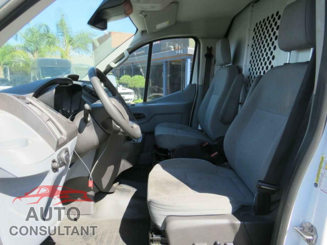FORD TRANSIT 2019 - 1FTYE1YM7KKB86743