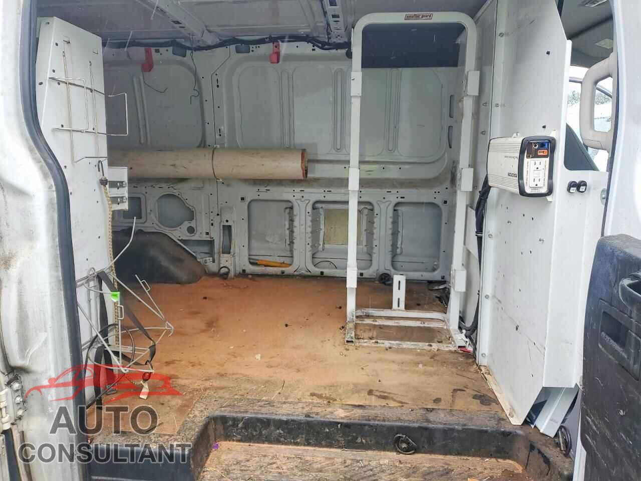 FORD TRANSIT 2015 - 1FTNE1ZM7FKA59451