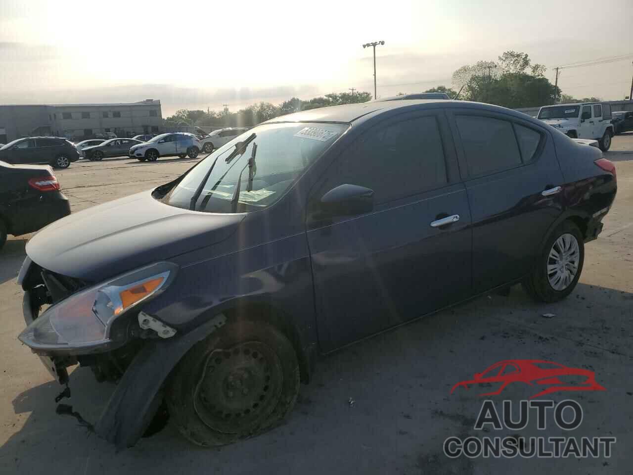 NISSAN VERSA 2019 - 3N1CN7AP8KL818202
