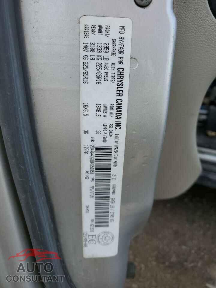 DODGE CARAVAN 2011 - 2D4RN4DG8BR651850